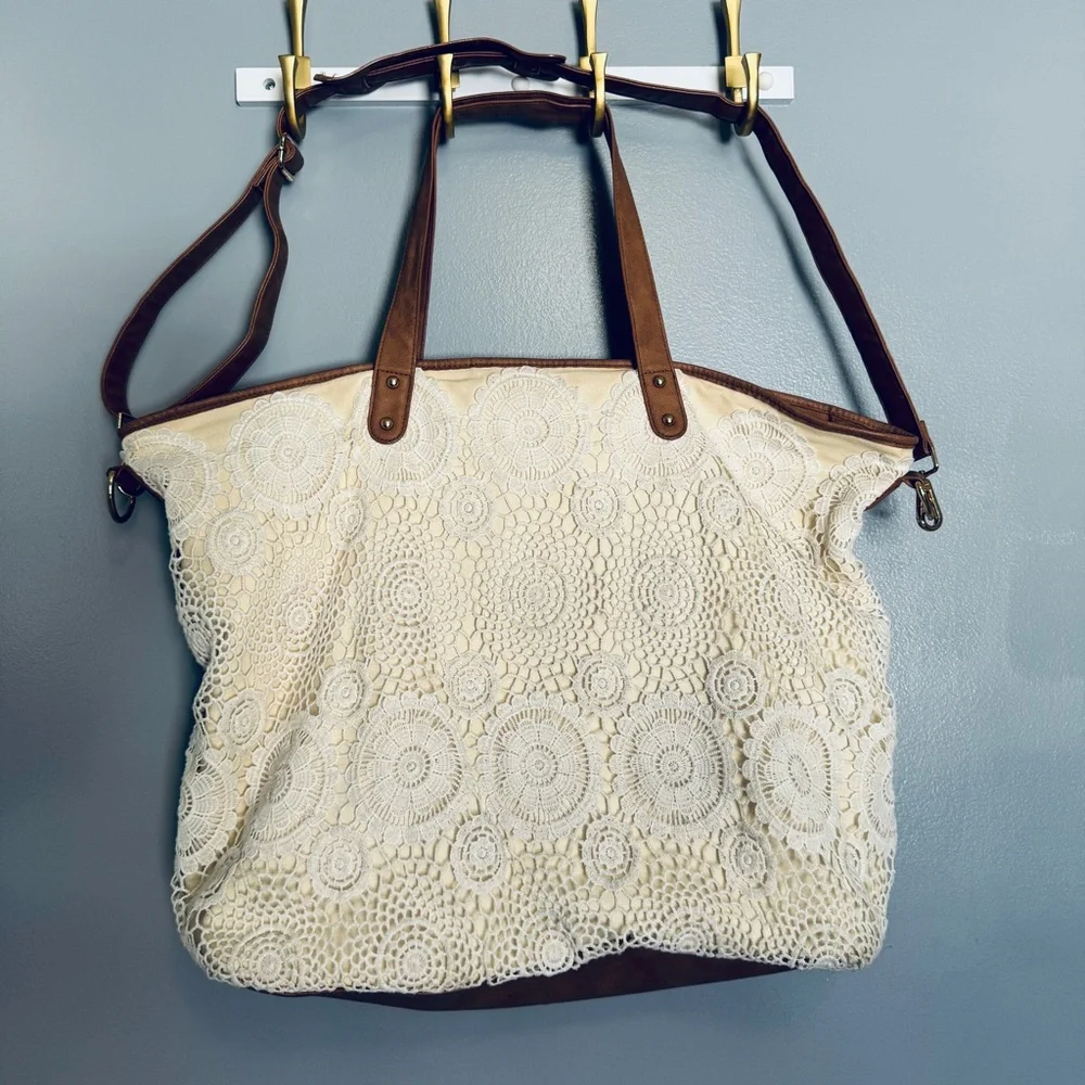 Merona Cream Lace Overnight Bag - Picture 1 of 10